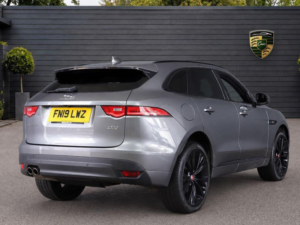 2019 Jaguar F-Pace 2.0 D180 R-Sport Auto AWD Euro 6 (s/s) 5dr in Grey — image 6