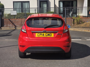 2014 Ford Fiesta 1.25 Zetec Hatchback 5dr Petrol Manual Euro 5 (82 Ps) in Red — image 5