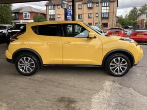 2016 Nissan Juke 1.2 Dig-T Tekna Euro 6 (s/s) 5dr in Yellow — image 3