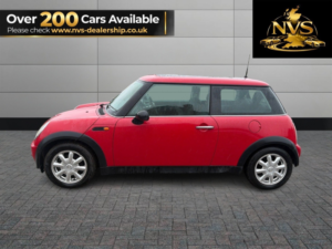 2004 MINI Hatch 1.6 One Hatch in Red — image 4