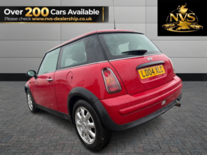 2004 MINI Hatch 1.6 One Hatch in Red — image 5