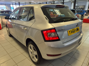 2019 Skoda Fabia 1.0 Tsi Se L Hatchback 5dr Petrol DSG Euro 6 (s/s) (110 Ps) in Silver — image 2