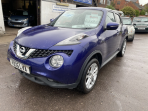 2015 Nissan Juke 1.5 Dci 8v Acenta Premium ** £20 Road Tax * Sat Nav * Reverse Camera * Last Owner 7 Years* in Blue — image 4