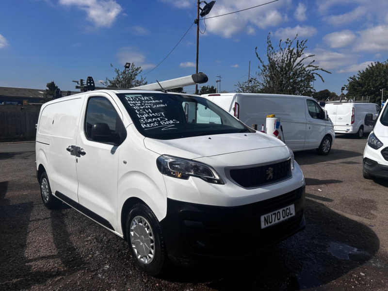 2020 Peugeot Expert 2.0 Bluehdi 1400 Professional Standard Panel Van Mwb Euro 6 (s/s) 6dr in White — image 1