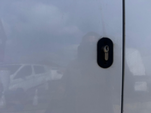 2020 Peugeot Expert 2.0 Bluehdi 1400 Professional Standard Panel Van Mwb Euro 6 (s/s) 6dr in White — image 5