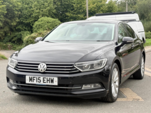 2015 Volkswagen Passat 2.0 Tdi Bluemotion Tech Se Business Euro 6 (s/s) 4dr in Black — image 3