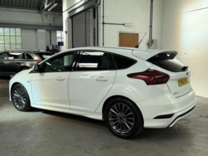 2017 Ford Focus 1.5 Tdci St-Line Hatchback 5dr Diesel Manual Euro 6 (s/s) (120 Ps) in White — image 4