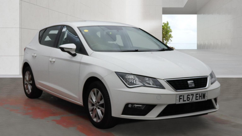 2017 SEAT Leon 1.2 Tsi Se Technology Euro 6 (s/s) 5dr in White — image 1