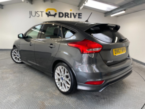 2017 Ford Focus 1.5t Ecoboost St-Line Hatchback 5dr Petrol Manual Euro 6 (s/s) (150 Ps) in Grey — image 3