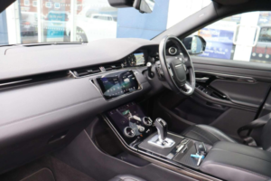 2019 Land Rover Range Rover Evoque 2.0 P300 R-Dynamic Hse Auto 4WD Euro 6 (s/s) 5dr in Silver — image 3
