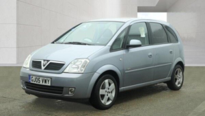 2005 Vauxhall Meriva 1.8i 16v Design 5dr in Silver — image 4