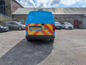 2016 Volkswagen Caddy Maxi 2.0 Tdi C20 Bluemotion Tech Startline Lwb Euro 6 (s/s) 6dr in Blue — image 4