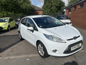 2012 Ford Fiesta 1.4 Zetec in White — image 4