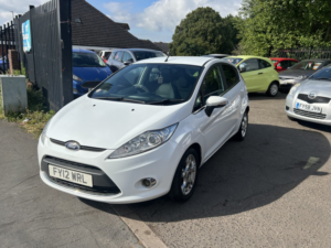 2012 Ford Fiesta 1.4 Zetec in White — image 5