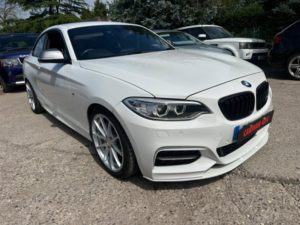 2016 BMW 2 Series 3.0 M235i Coupe in White — image 6