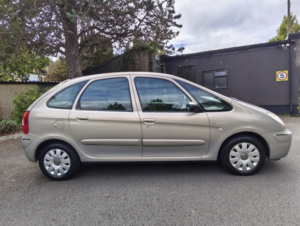 2007 Citroen Xsara Picasso 1.6 I 16v Vtx in Beige — image 6