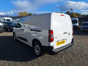 2024 Vauxhall Combo 1.5 Combo Pv Xl Prime 1.5d 100 S&s Mt6 Lwb L2 in White — image 5