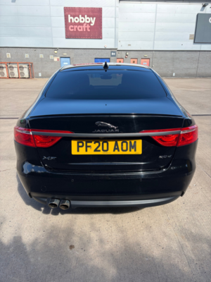 2020 Jaguar Xf 2.0d R-Sport Saloon 4dr Diesel Auto Euro 6 (s/s) (180 Ps) in Black — image 4