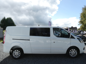 2022 Ford Transit Custom 2.0 300 Ecoblue Limited Crew Van Double Cab 5dr Diesel Manual L2 H1 Euro 6 (s/s) (130 Ps) in White — image 2