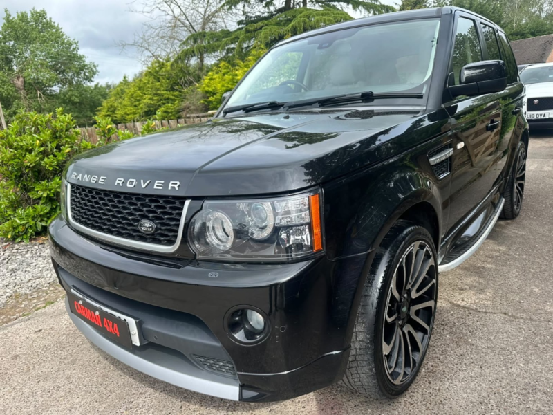 2012 Land Rover Range Rover Sport 3.0 Sd V6 Hse in Black — image 1