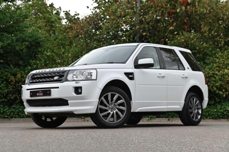 2011 Land Rover Freelander 2 2.2 Sd4 Sport Le Commandshift 4WD Euro 5 5dr in White — image 1