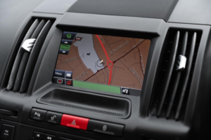 2011 Land Rover Freelander 2 2.2 Sd4 Sport Le Commandshift 4WD Euro 5 5dr in White — image 5