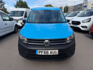 2016 Volkswagen Caddy Maxi 2.0 Tdi C20 Bluemotion Tech Startline Panel Van 6dr Diesel Manual Lwb Euro 6 (s/s) (102 Ps) in Blue — image 2
