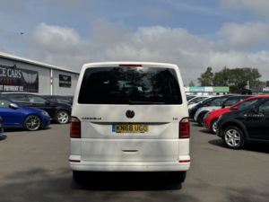 2018 Volkswagen Caravelle 2.0 Tdi Bluemotion Tech Se in White — image 4