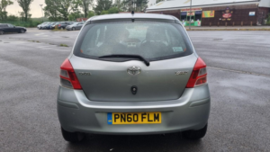 2010 Toyota Yaris 1.3 Dual Vvt-I Tr in Silver — image 5