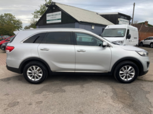 2017 Kia Sorento 2.2 Crdi Kx-1 SUV 5dr Diesel Manual AWD Euro 6 (s/s) (197 Bhp) in Silver — image 5