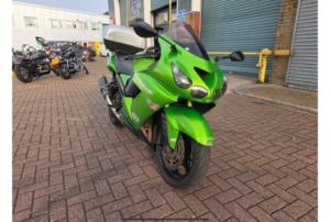 2009 Kawasaki Zzr1400 1400 Abs in Green — image 3
