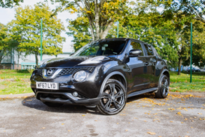 2017 Nissan Juke 1.2 Dig-T Tekna Pulse in Black — image 3