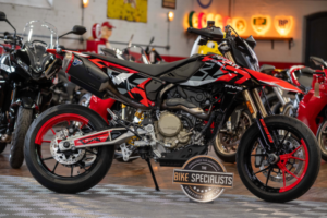 2025 Ducati Hypermotard 698