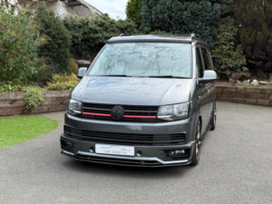 2016 Volkswagen Transporter 2.0 Tdi T30 150 Bluemotion Tech Highline in Grey — image 2