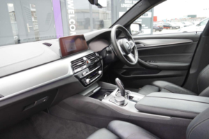 2020 BMW 5 Series 2.0 520d Mht M Sport Auto Euro 6 (s/s) 4dr in Black — image 3