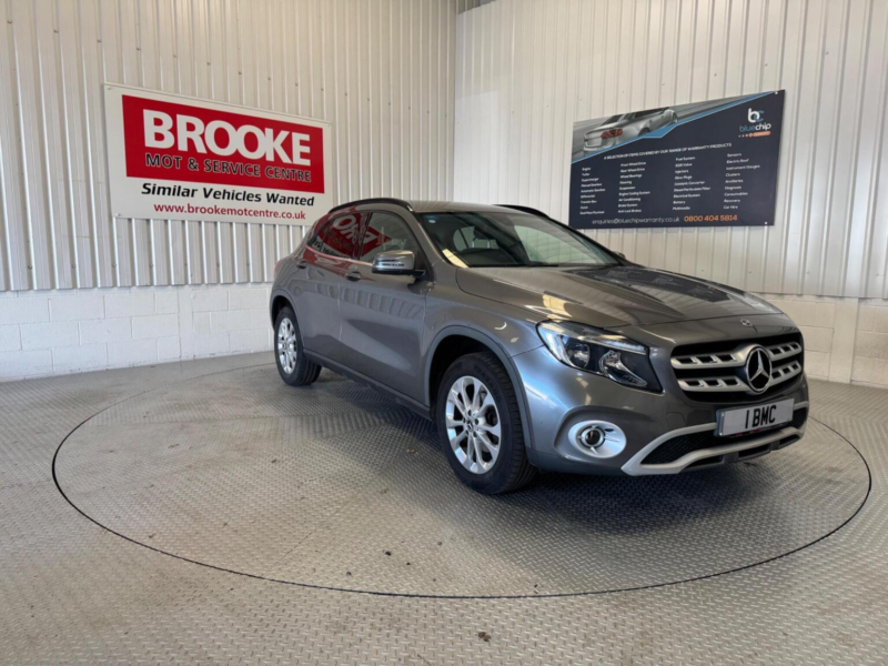 2017 Mercedes-Benz Gla 2.1 Gla200d Se 7g-Dct Euro 6 (s/s) 5dr in Grey — image 1