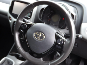 2014 Toyota Aygo 1.0 Vvt-I X-Play in White — image 4