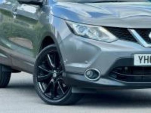 2016 Nissan Qashqai 1.2 Dig-T Tekna 2WD Euro 6 (s/s) 5dr in Grey — image 4