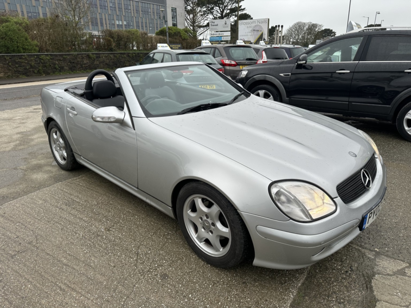 2002 Mercedes-Benz Slk 2.3 Slk230 Kompressor in Silver — image 1