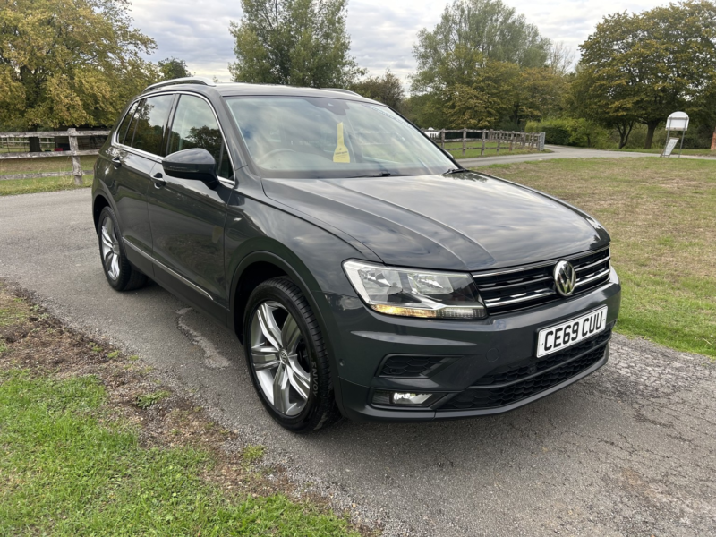 2019 Volkswagen Tiguan 1.5 Tsi Evo Match in Grey — image 1
