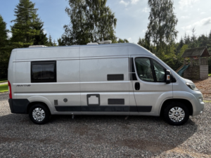 2016 Autocruise Rhythm 2.2 Hdi 335 Campervan in Silver — image 5