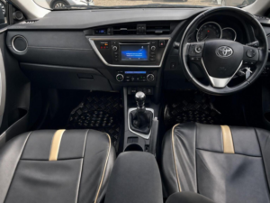 2014 Toyota Auris 1.6 V-Matic Icon Plus Euro 5 5dr in Blue — image 3