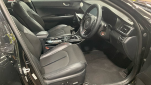 2016 Kia Optima 1.7 Crdi 3 Diesel Black 4dr Low Tax+satnav+8 Stamps in Black — image 6
