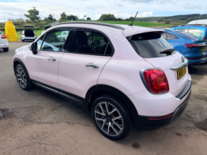 2017 Fiat 500x 1.6 Multijetii Cross Plus SUV 5dr Diesel Manual Euro 6 (s/s) (120 Ps) in Pink — image 4