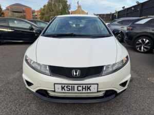 2011 Honda Civic 1.4 I-Vtec Ti 5dr in White — image 5