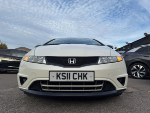 2011 Honda Civic 1.4 I-Vtec Ti 5dr in White — image 6