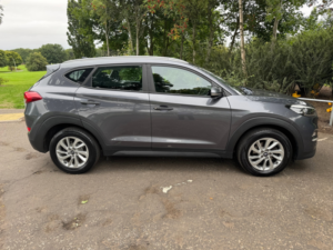 2017 Hyundai Tucson 1.7 Crdi Blue Drive Se Nav SUV 5dr Diesel Manual Euro 6 (s/s) (116 Ps) in Grey — image 3