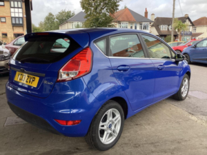 2013 Ford Fiesta 1.6 Zetec Powershift Euro 5 5dr in Blue — image 4