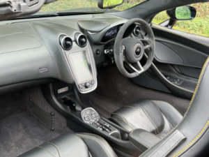 2019 Mclaren 570s 3.8 T V8 in Black — image 6