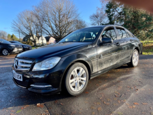 2013 Mercedes-Benz C-Class 1.6 C180 Blueefficiency Executive Se 4d 154 Bhp in Black — image 3